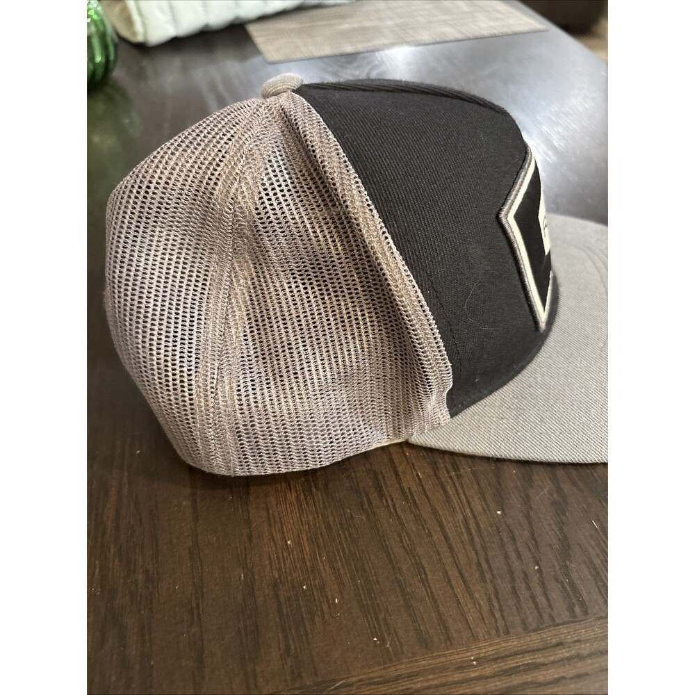RVCA Trucker Hat Grey Black Snapback Mesh Cap Wool Acrylic Nylon - Picture 4 of 7